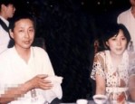 陈道明妻子近照曝光气质优雅两人幸福携手36年